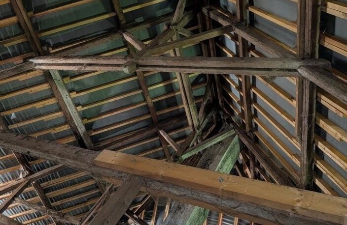 Maison en pierre à rénover avec terrain   Hauteur de SALINS LES BAINS (Jura) — photo 4