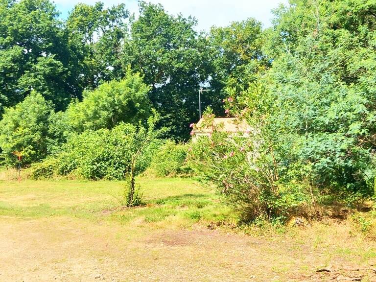 Vente Terrain à bâtir 700 m&sup2; — photo 1