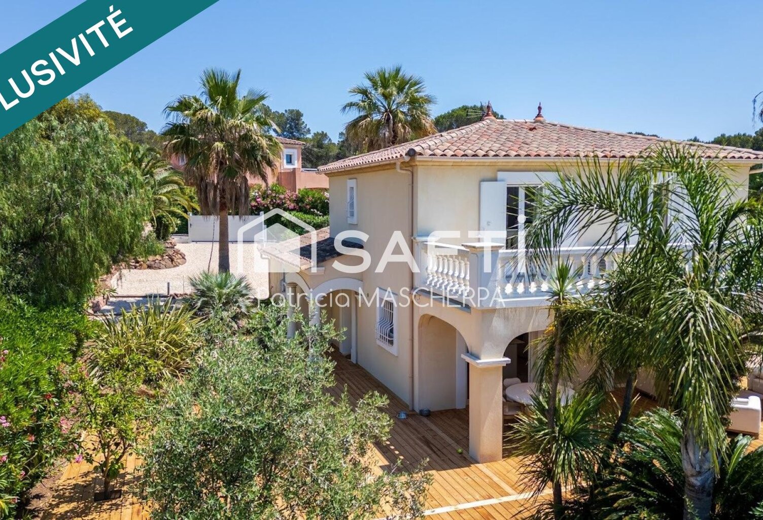 Villa Boulouris, haut de gamme dans un parc résidentiel privé avec piscine. — photo 1