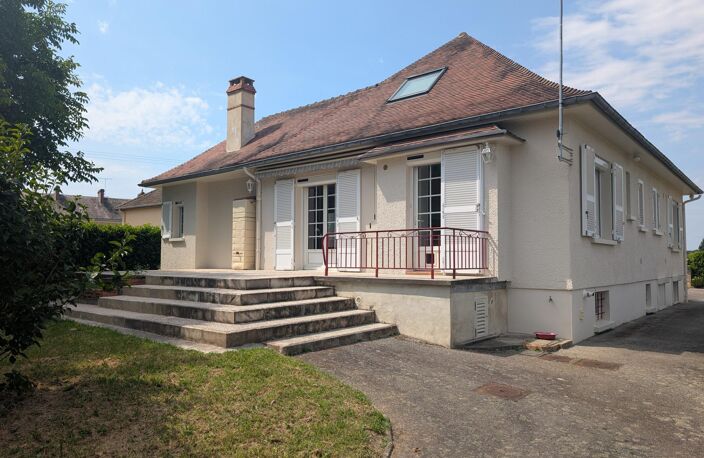 Maison familiale, studio indépendant et joli terrain — photo 2