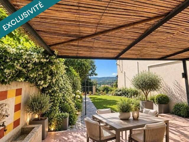 EXCLUSIVITE AU COEUR DU VILLAGE — photo du bien