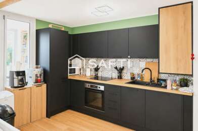 Appartement 4 pièces 164000 €
