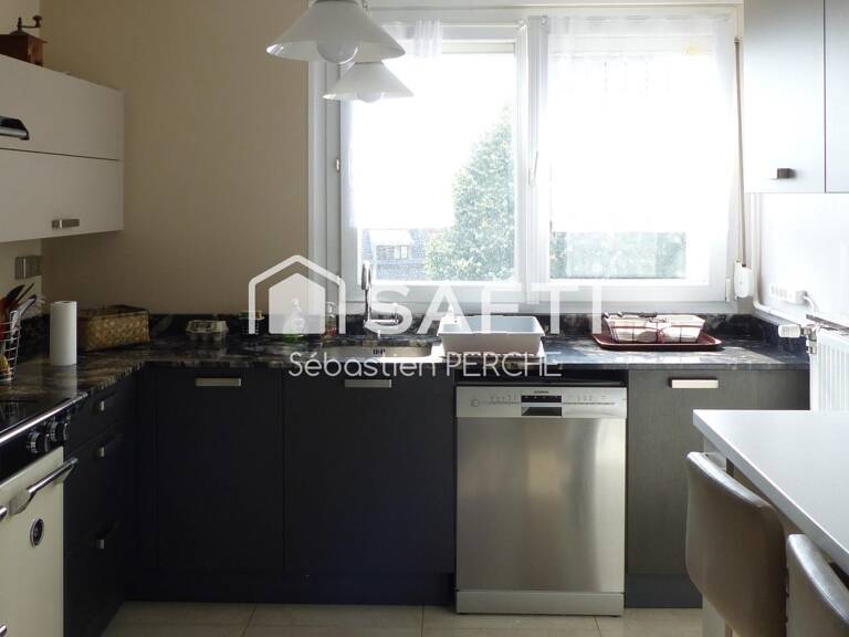 Appartement 95 m² totalement rénové — photo 1
