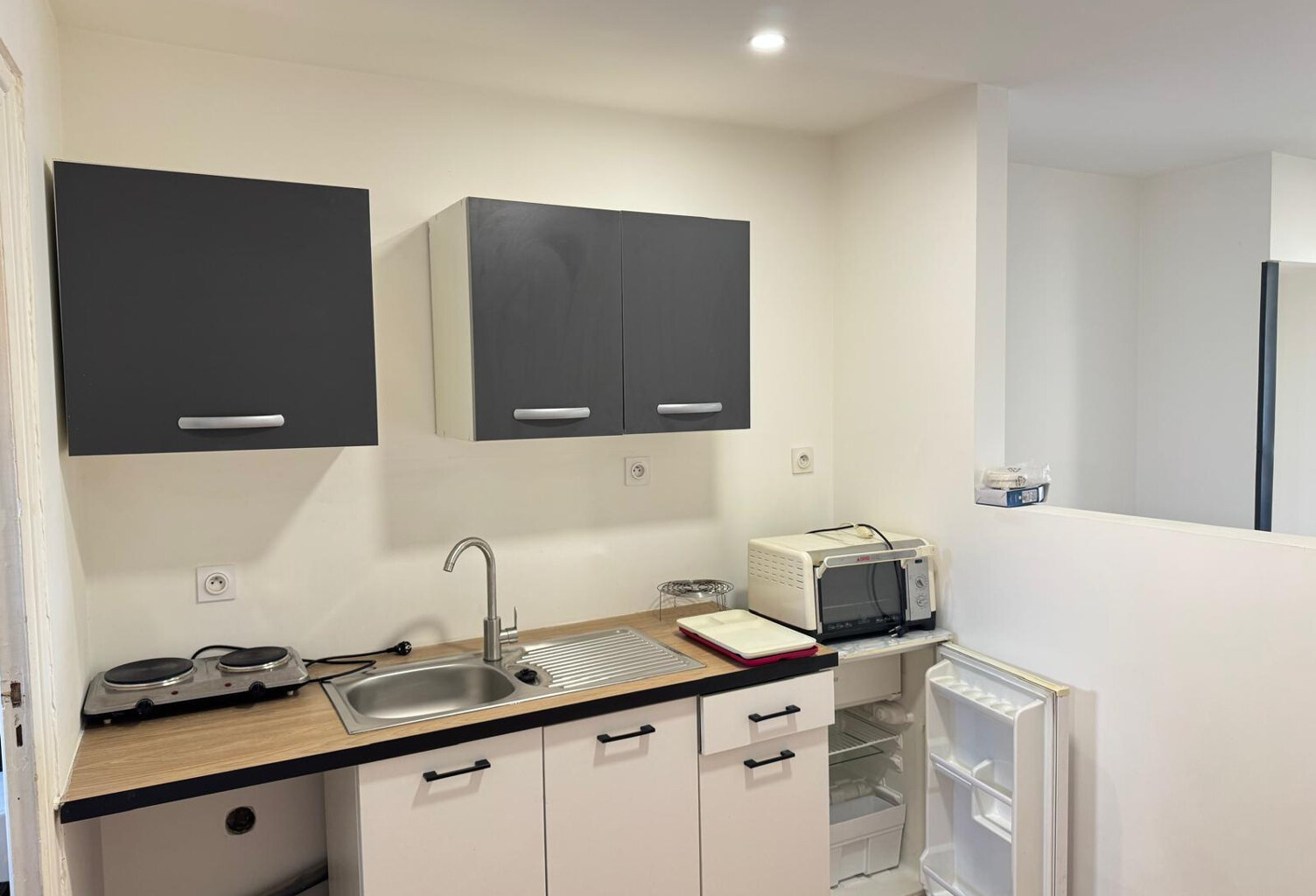 studio meublé refait à neuf — photo 1