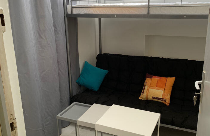 OPPORTUNITE D'INVESTISSEMENT POUR CE STUDIO EN PLEIN CENTRE VILLE — photo 2