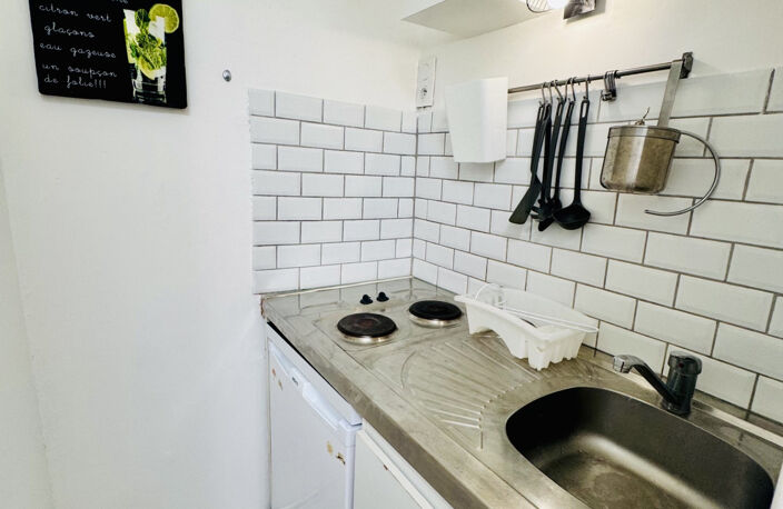 OPPORTUNITE D'INVESTISSEMENT POUR CE STUDIO EN PLEIN CENTRE VILLE — photo 3
