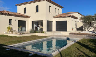 Maison 5 Pièces 131 m² à louer à Villeneuve-lès-Avignon (30400)