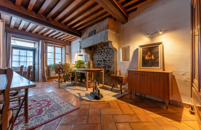 Saint léger sous la Bussière (71) maison de caractère de 220m2, sur terrain de 1000m2 — photo 3