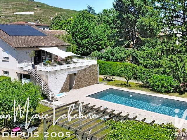 Vente Maison/villa 8 pièces — photo du bien