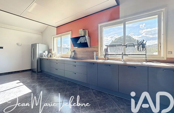 Vente Maison/villa 8 pièces — photo 3
