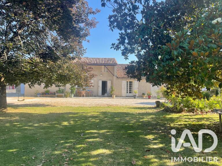 Vente Maison de village 9 pièces — photo 1