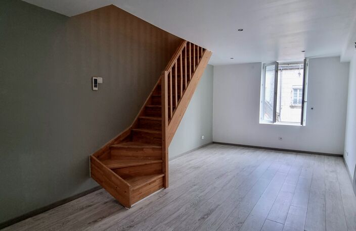 Vente Maison de ville 3 pièces — photo 3
