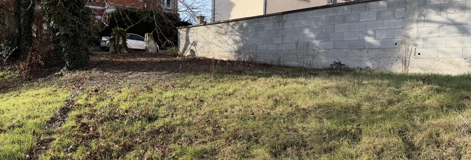 Terrain  100 m² à vendre à Saint-Galmier (42330)