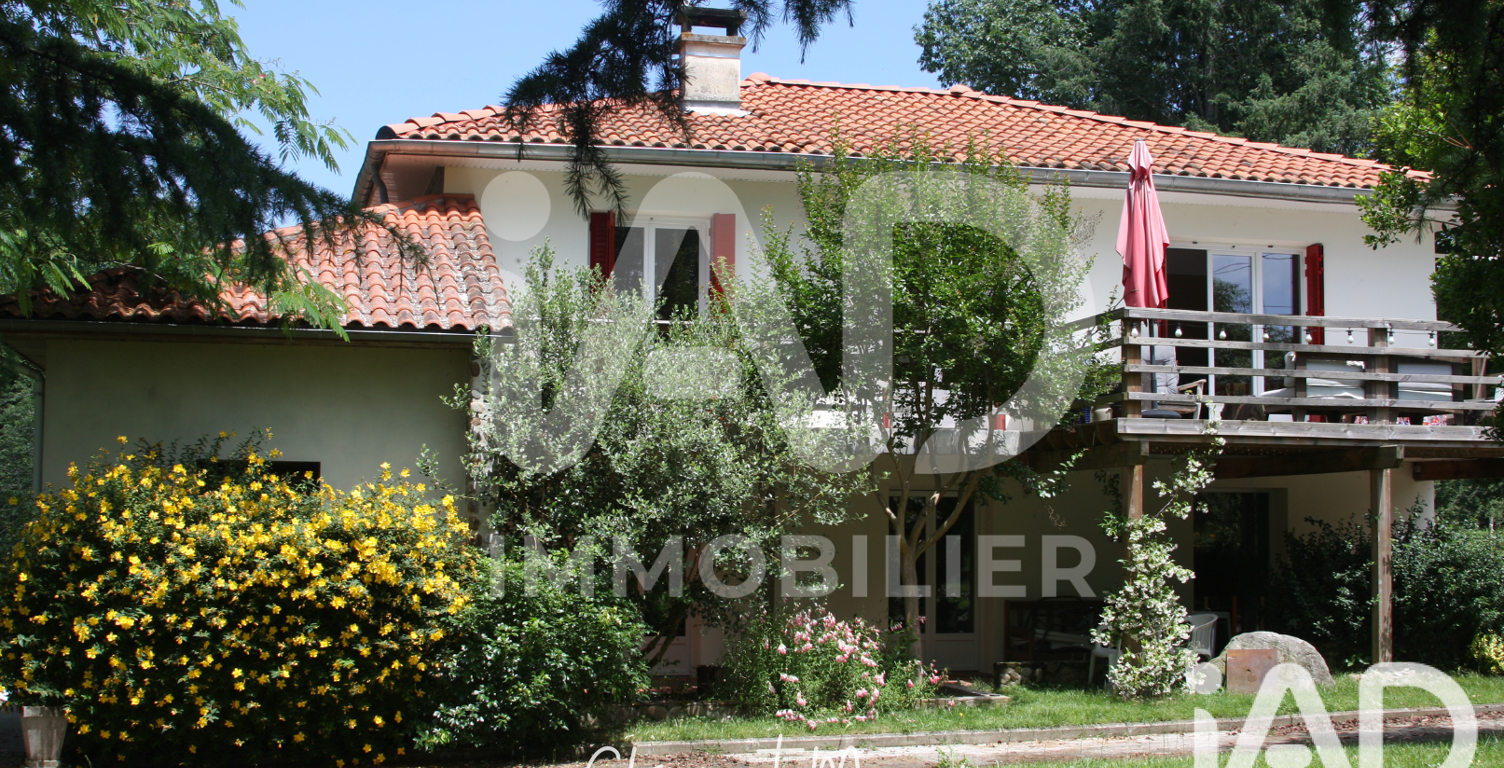 Vente Maison/villa 7 pièces — photo 1