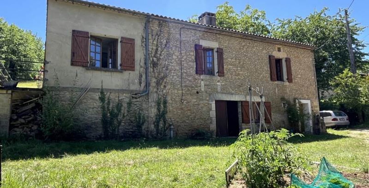 Maison en pierre de 4 pièces principales — photo 1