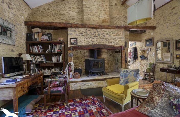 Maison en pierre de 4 pièces principales — photo 3