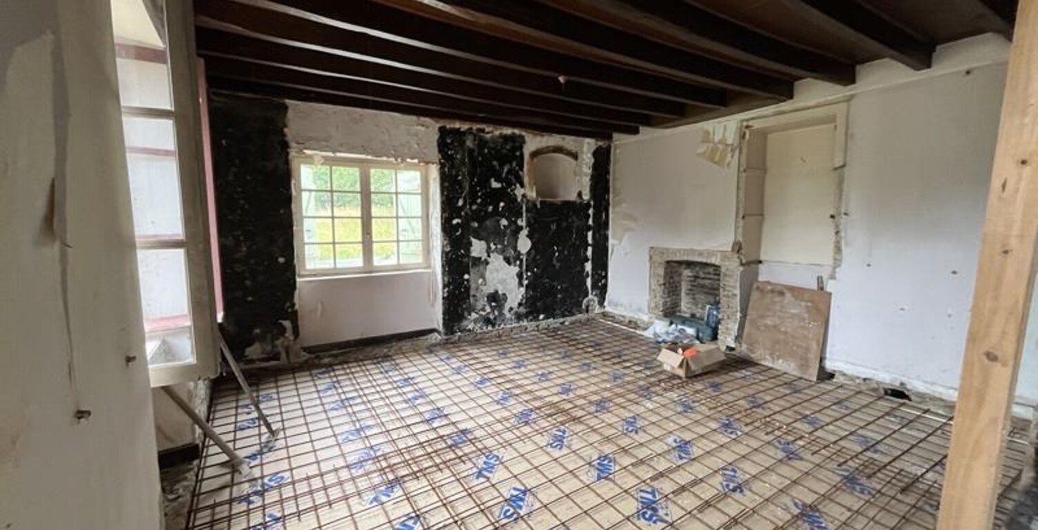 Maison en pierre de 4 pièces principales — photo 1
