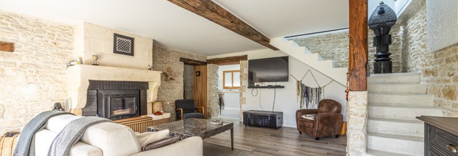Maison 8 Pièces 155 m² à vendre à Saint-Pierre-la-Noue (17700)