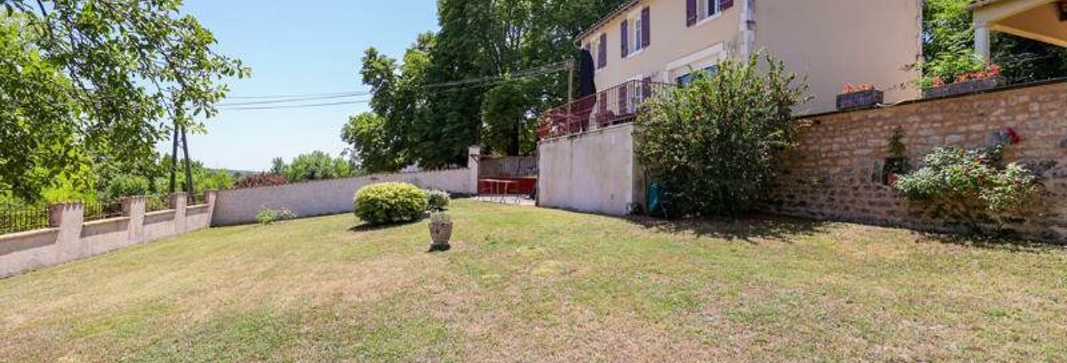 Maison 5 Pièces 132 m² à vendre à Mosnac-Saint-Simeux (16120)