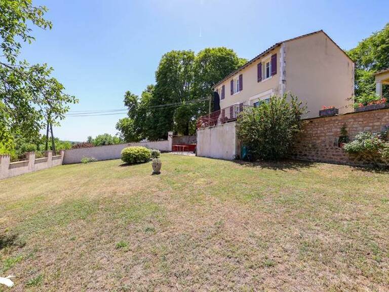 Villa de 5 pièces principales — photo 1
