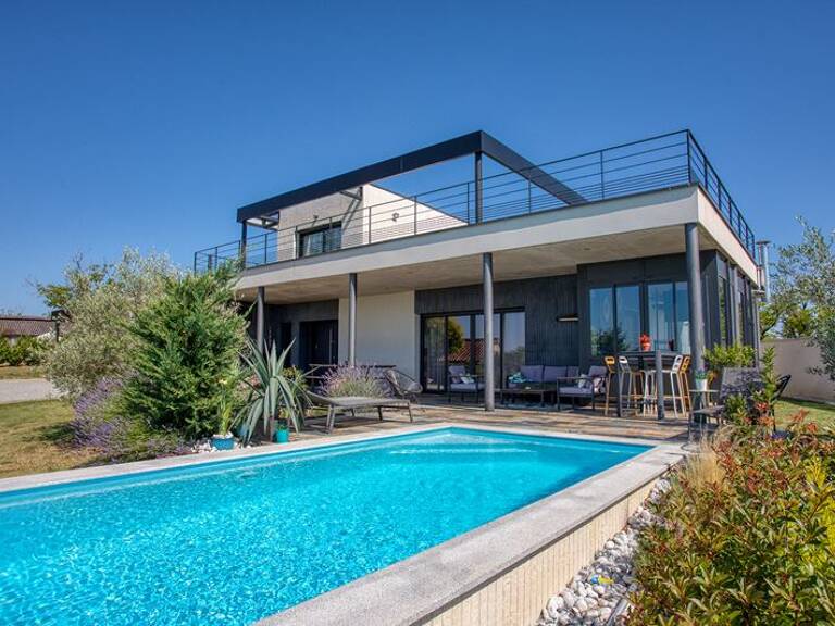 Contemporaine de 6 pièces principales — photo 1