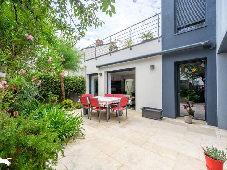 Contemporaine de 5 pièces principales — photo 1
