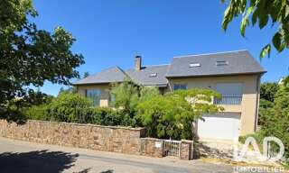 Maison 8 Pièces 220 m² à vendre à Sainte-Radegonde (12850)