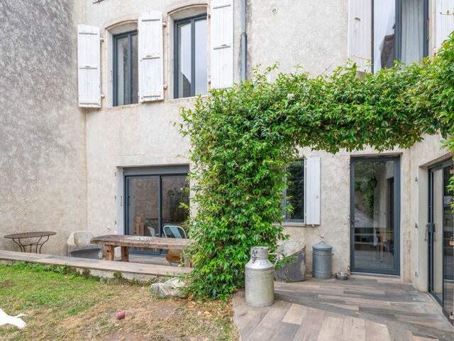 Maison de ville de 5 pièces principales — photo du bien
