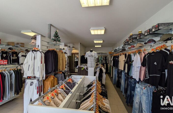 Location Boutique/Local commercial 80 m&sup2; — photo 4