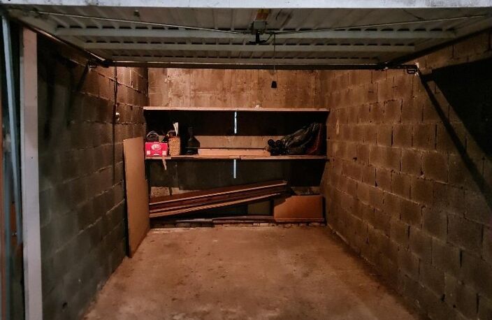 Vente Garage 13 m&sup2; — photo 4