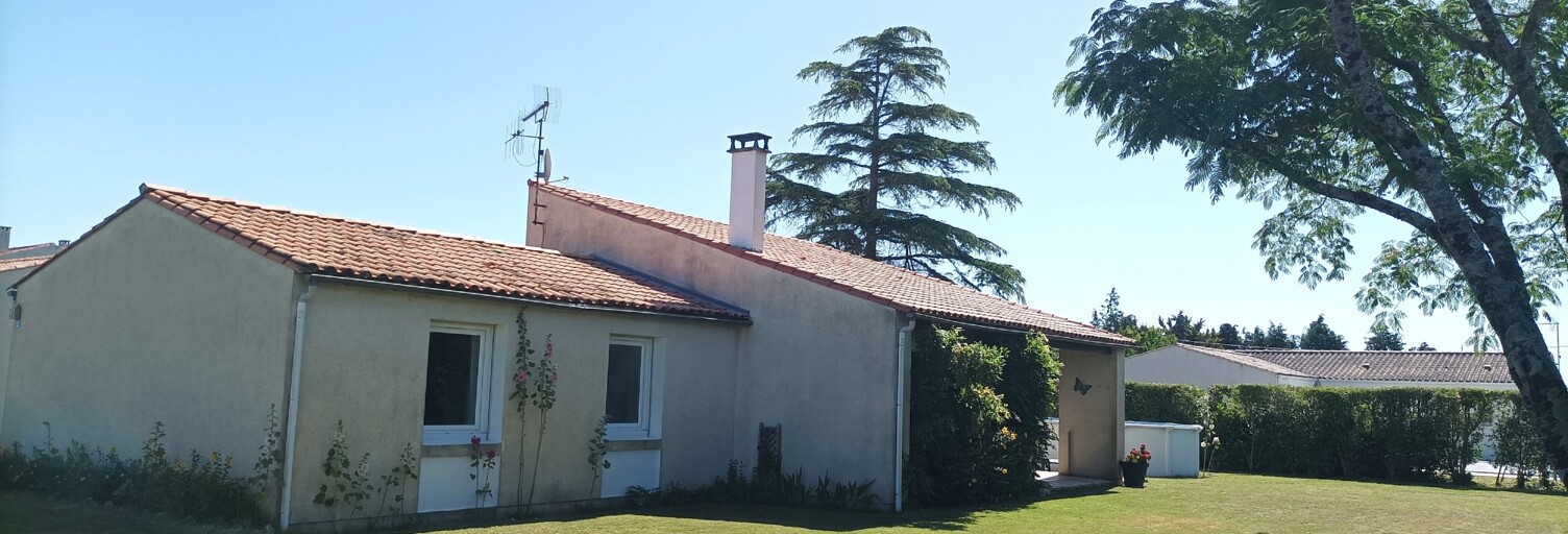 Maison 5 Pièces 102 m² à vendre à Corme-Royal (17600)