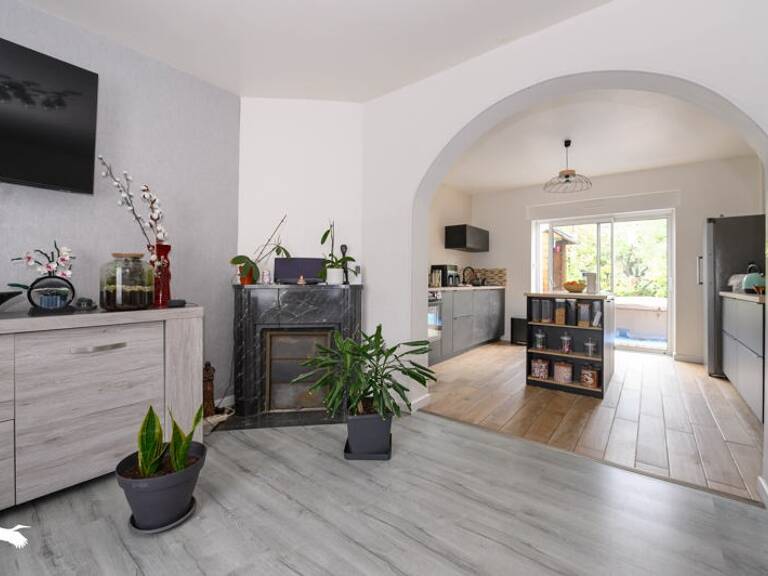 Maison de ville de 9 pièces principales — photo 1