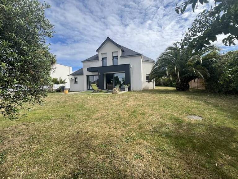 Contemporaine de 6 pièces principales — photo 1