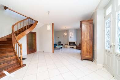 Maison 5 pièces 250275 €