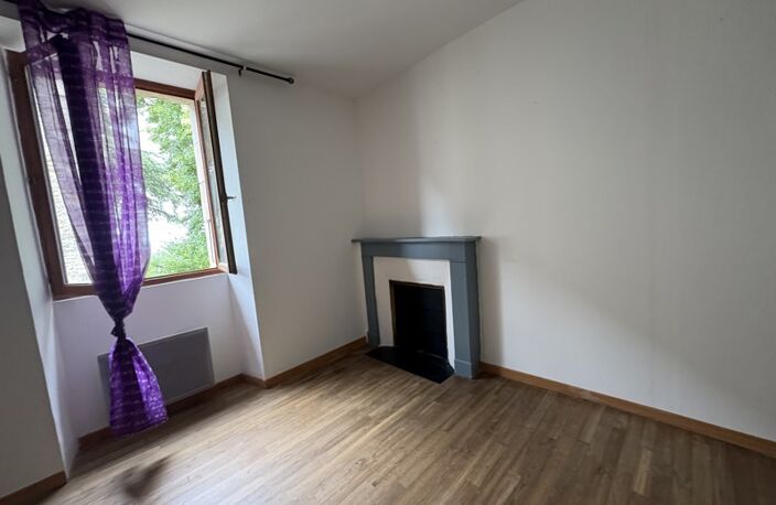Maison en pierre de 3 pièces principales — photo 4
