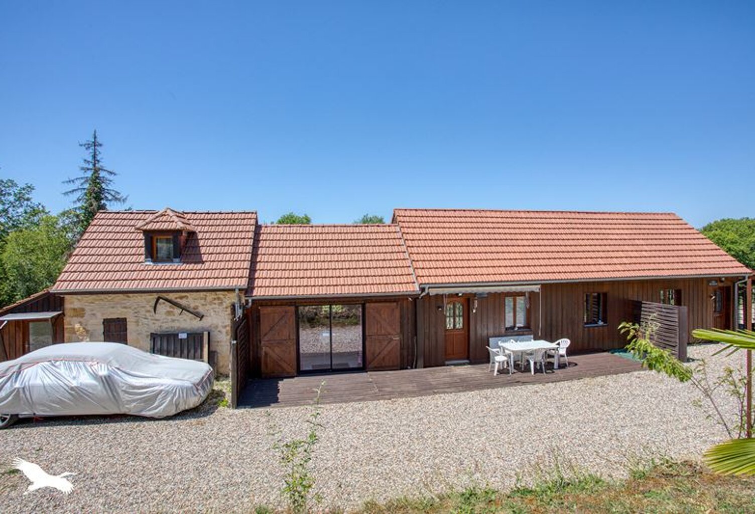 Maison en pierre de 5 pièces principales — photo 1
