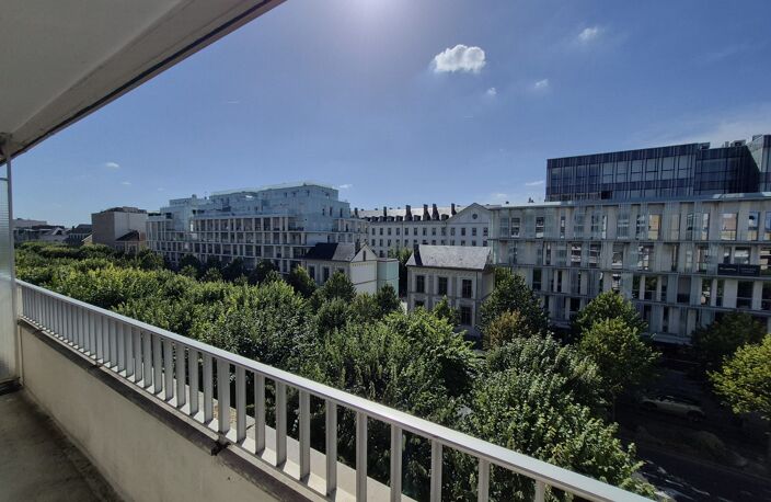 Beau studio iéal investisseur Bd Paix — photo 2