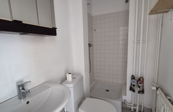 Beau studio iéal investisseur Bd Paix — photo 5