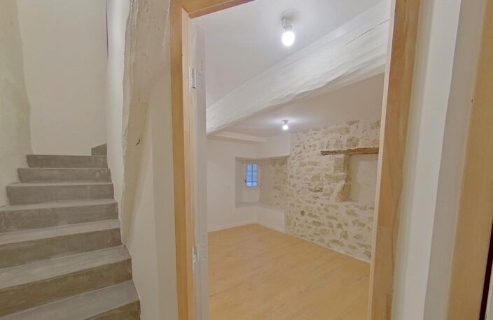 Forcalquier Appartement de type 2/3  À Louer — photo 5