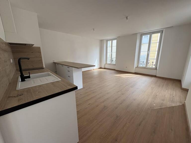 Appartement neuf (T2) - RIEZ — photo 1