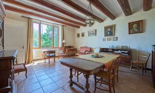 Maison 7 Pièces 224 m² à vendre à Reillanne (04110)