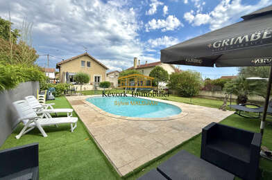 Maison 5 pièces 299985 €