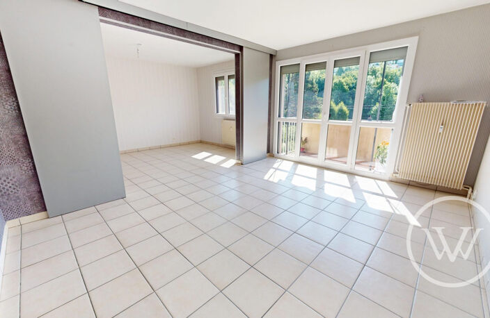 T5 en dernier étage avec ascenseur et balcon — photo 3