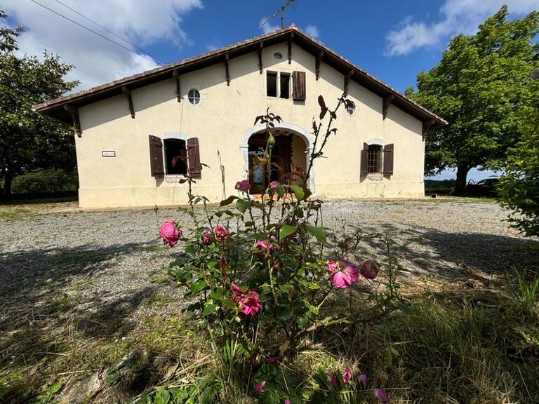 Maison traditionnelle 6 pièces à Tilh — photo 1