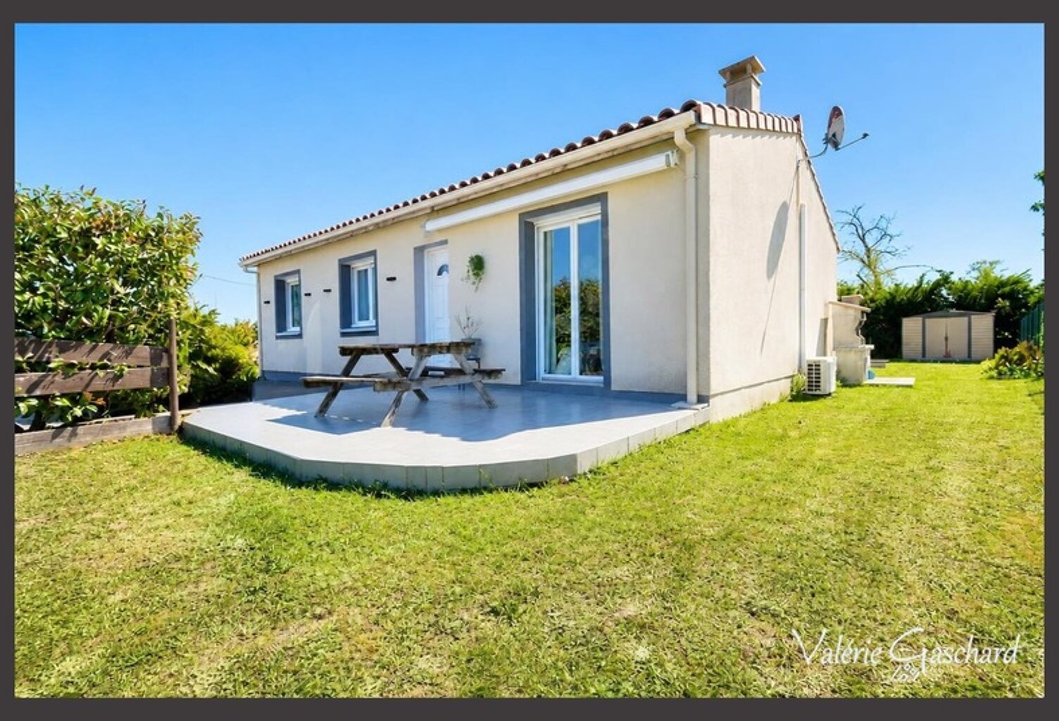 St Seurin sur l'isle, maison 3 chambres - jardin — photo 1