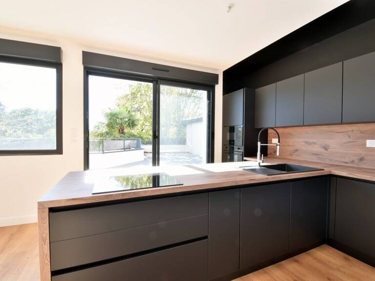 EXCLUSIVITÉ : Appartement T4/T5 – Terrasse - Garage et 2 parkings — photo 1