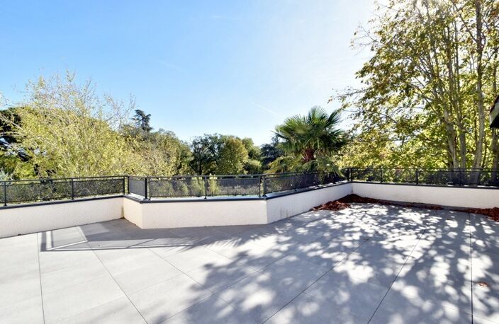 EXCLUSIVITÉ : Appartement T4/T5 – Terrasse - Garage et 2 parkings — photo 2