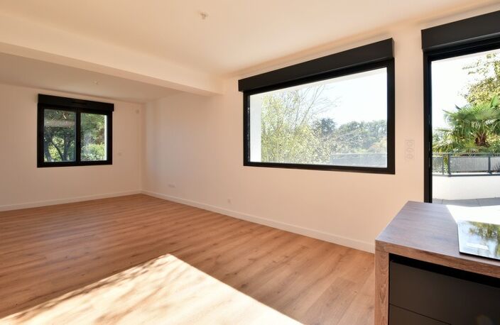EXCLUSIVITÉ : Appartement T4/T5 – Terrasse - Garage et 2 parkings — photo 3