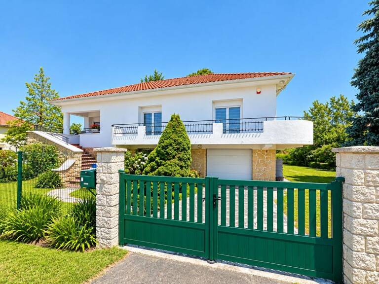 Maison À Vendre — photo 1