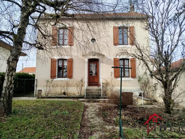 MAISON DE VILLE NON MITOYENNE AVEC TERRAIN — photo du bien